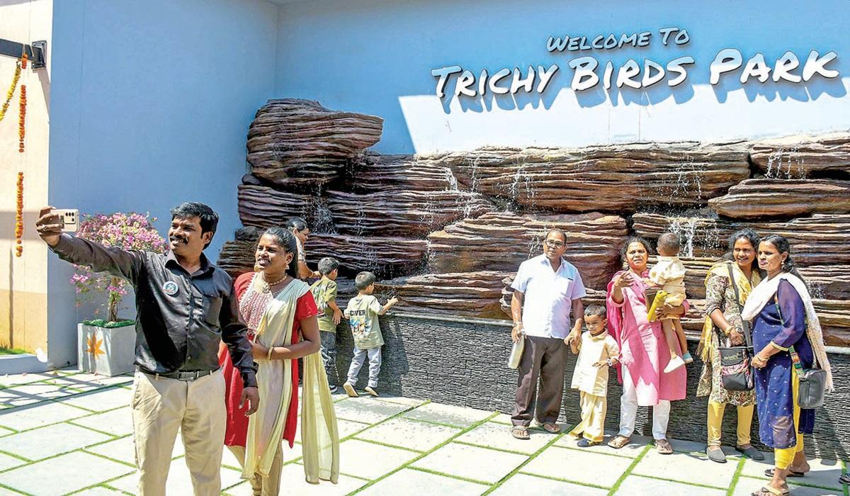 Trichy Birds Park: வந்து பாருங்க… வியந்து போவீங்க… ஒரு ஸ்பாட் விசிட் அனுபவம்! | Trichy Birds Park spot visit explained