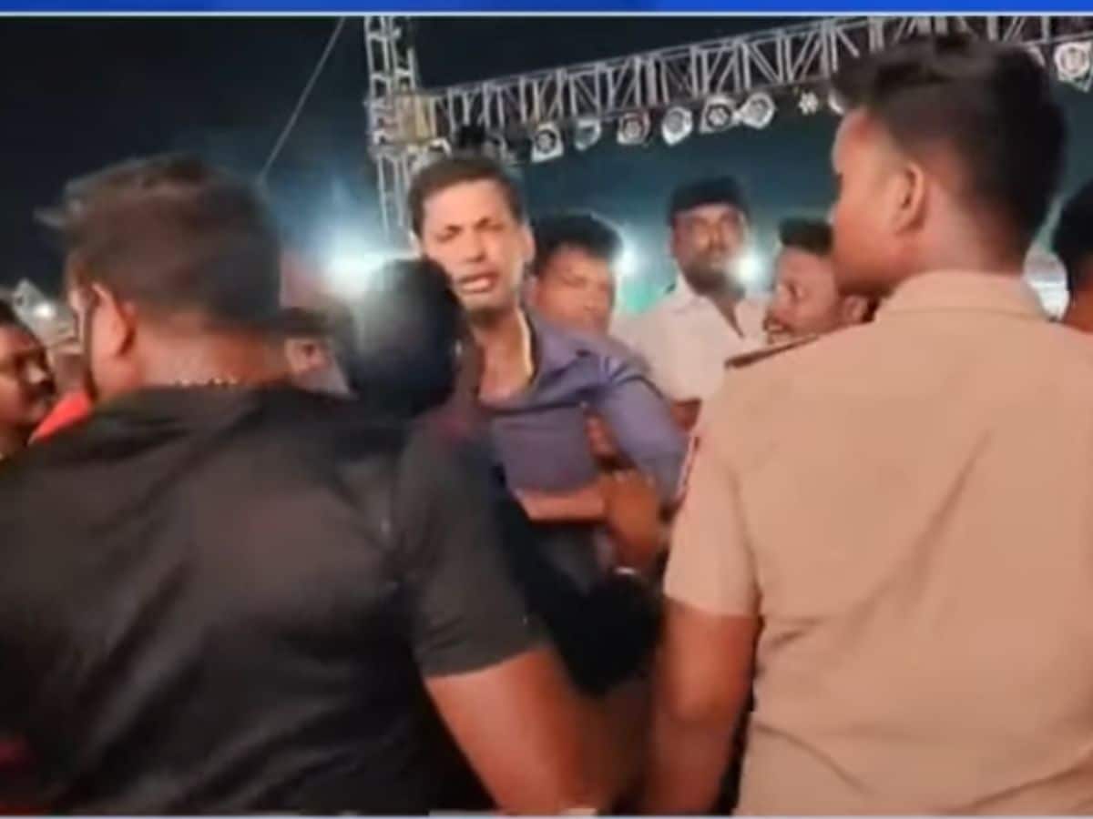 மேடையிலேயே மயக்கம் போட்டு விழுந்த நடிகர் விஷால்… விழுப்புரம் நிகழ்ச்சியில் ஷாக்…
