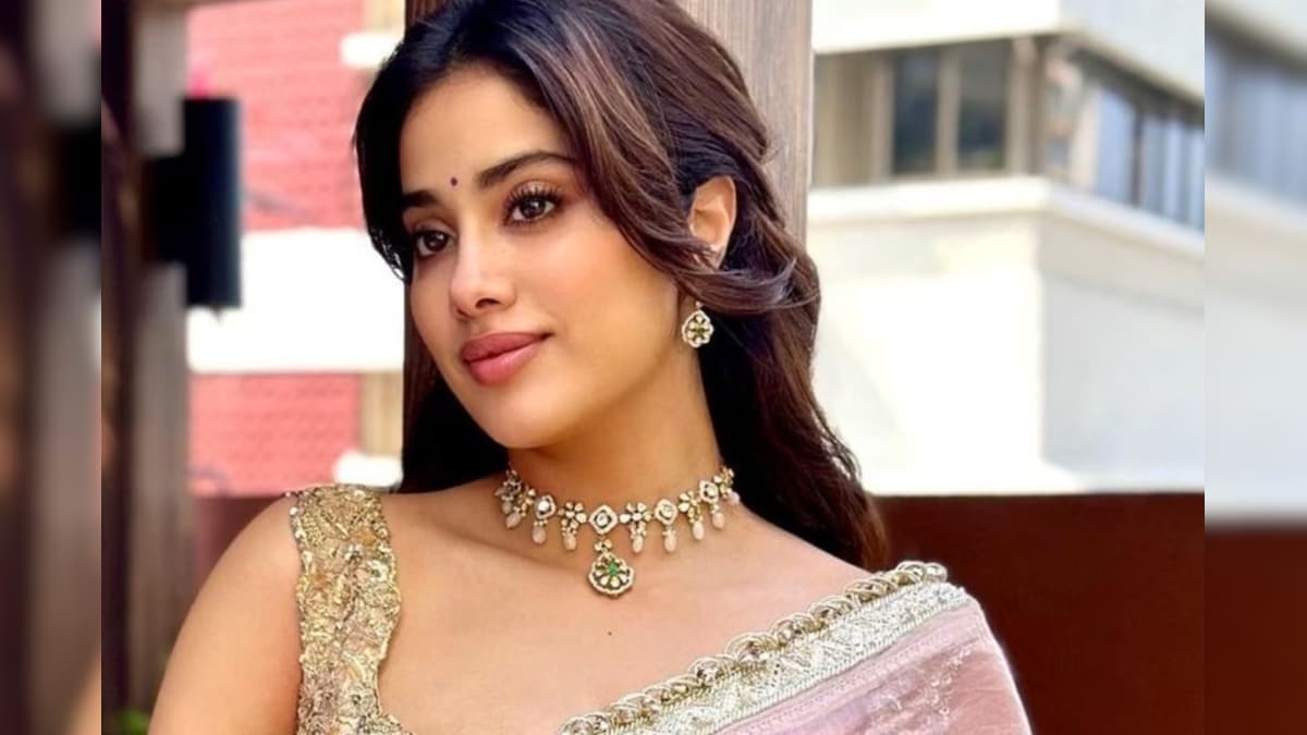 சம்பளத்தை உயர்த்திய ஜான்வி கபூர்.. எத்தனை கோடி தெரியுமா?